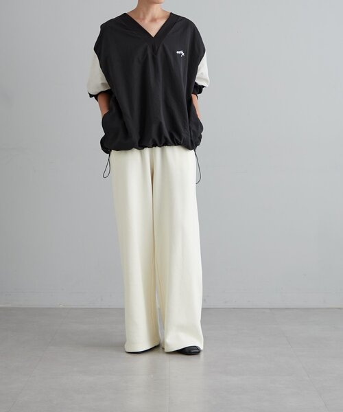 【セール】ナイロンVネックピステ（シャツ/ブラウス）｜earthy（アーシー）