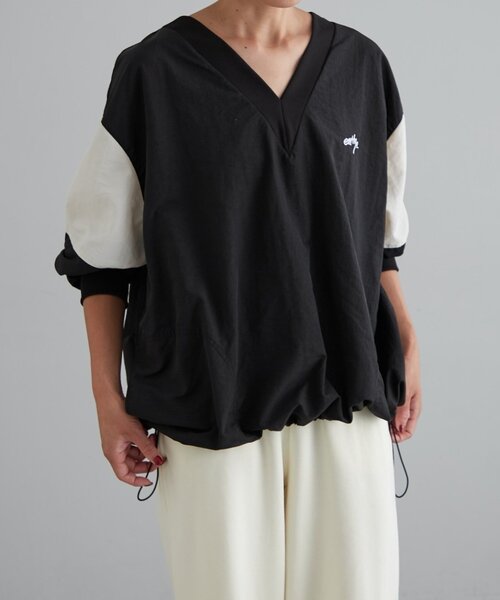 【セール】ナイロンVネックピステ（シャツ/ブラウス）｜earthy（アーシー）