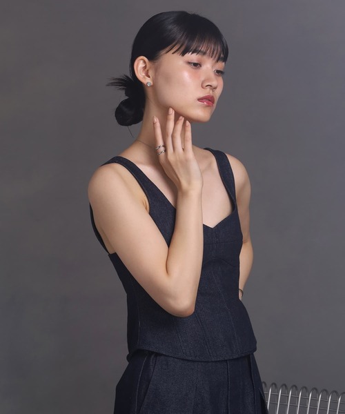 LHME(エルエイチエムイー)の「【WEB限定】“Moment”ハートストーンピアス/クリア/サージカルステンレス(金属アレルギー対応)【LHME / エルエイチエムイー】(ピアス(両耳用)・レディース・シルバー/ゴールド・ONE SIZE)」の12枚目の写真