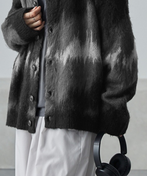 MONO-MART(モノマート)の「アブストラクトシャギーモヘアライク ルーズニットカーディガン(カーディガン/ボレロ・メンズ・グレー/ブラウン/ダークネイビー/ブラック・L/M)」の16枚目の写真