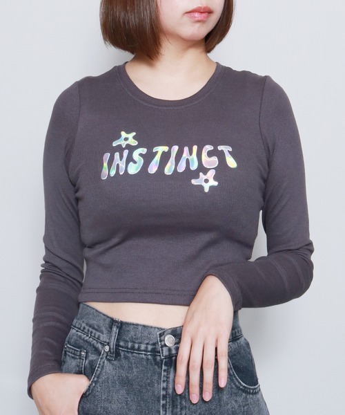 sevens(セブンズ)の「【sevens】オーロラロゴちびロンティ(Tシャツ/カットソー・レディース・ブラック/ブルー/チャコールグレー/ボルドー・FREE)」の13枚目の写真