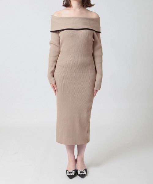 Julia Boutique（ジュリアブティック）の「パイピングオフショルダーニットタイトワンピース（ワンピース・レディース・ブラック/ベージュ・ONE）」の9枚目の写真