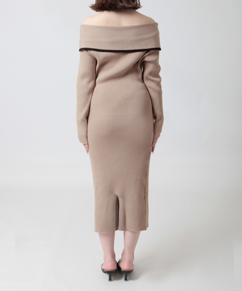 Julia Boutique（ジュリアブティック）の「パイピングオフショルダーニットタイトワンピース（ワンピース・レディース・ブラック/ベージュ・ONE）」の11枚目の写真