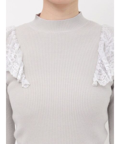 dazzlin（ダズリン）の「バックオープンフリルニットプルオーバー（ニット/セーター・レディース・ブラック/オフホワイト/グレー/ピンク・FREE）」の7枚目の写真