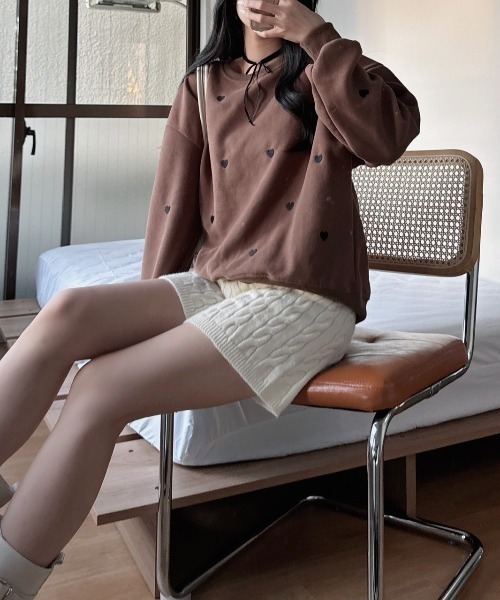 nemne store(ネンネストア)の「《Delfy》ハートポンチスウェット(スウェット・レディース・ブラック/ブラウン/グレー・フリー)」の1枚目の写真
