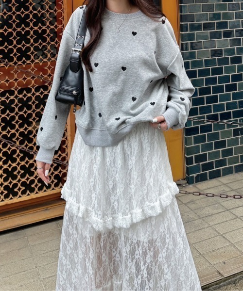 nemne store(ネンネストア)の「《Delfy》ハートポンチスウェット(スウェット・レディース・ブラック/ブラウン/グレー・フリー)」の3枚目の写真