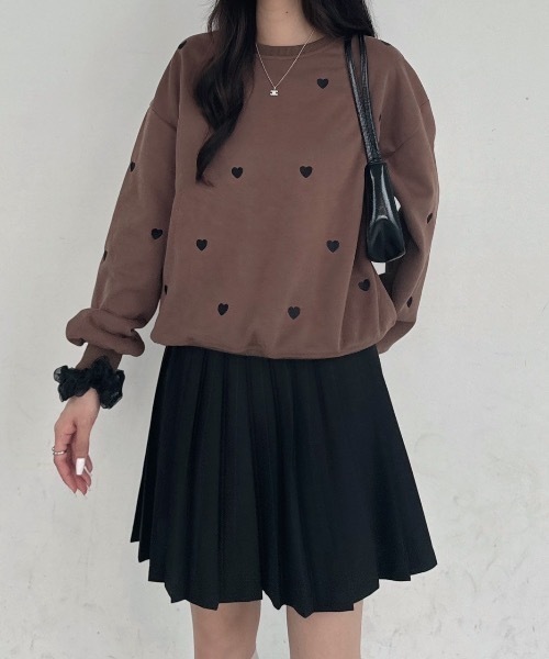 nemne store(ネンネストア)の「《Delfy》ハートポンチスウェット(スウェット・レディース・ブラック/ブラウン/グレー・フリー)」の17枚目の写真