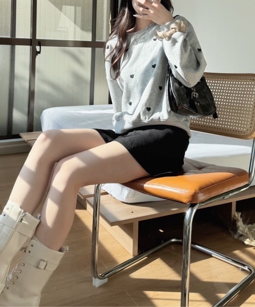 nemne store(ネンネストア)の「《Delfy》ハートポンチスウェット(スウェット・レディース・ブラック/ブラウン/グレー・フリー)」の13枚目の写真