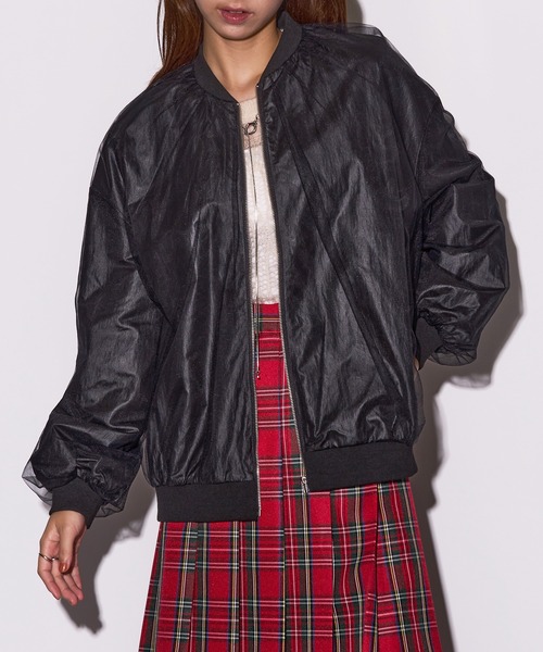 MAISON BREEZE reveur（メゾンブリーズレヴール）の「【MAISON BREEZE reveur】チュールドッキングブルゾン MA-1 ジャケット　DTK（ブルゾン・レディース・チャコールグレー/ブラック/アイボリー・FREE）」の22枚目の写真
