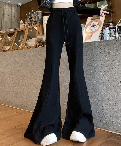 GEMEDA（ジェメダ）の「フレアスウェットパンツ（スウェットパンツ・レディース・グレー/ホワイト/ブラック・M）」の3枚目の写真