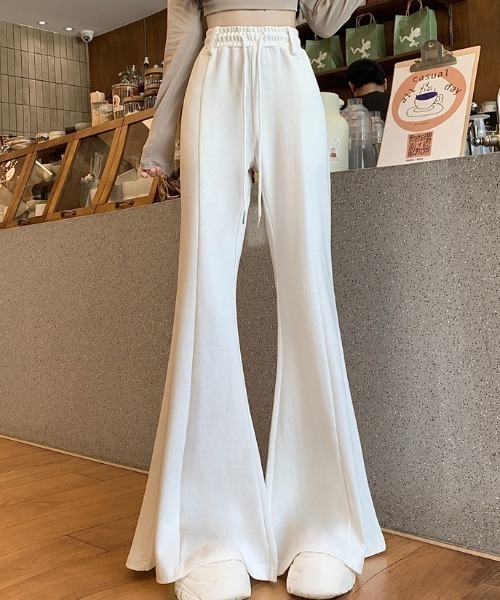 GEMEDA（ジェメダ）の「フレアスウェットパンツ（スウェットパンツ・レディース・グレー/ホワイト/ブラック・M）」の14枚目の写真