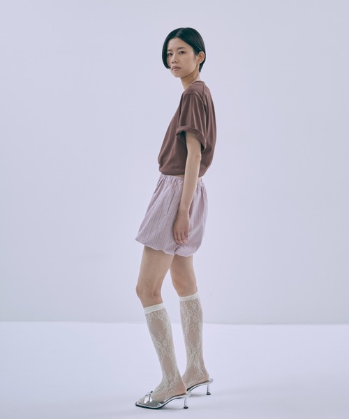 EN NEUME(エンノイム)の「Logo Printed Tee(Tシャツ/カットソー・レディース・ライトベージュ/オフホワイト/ブラウン・FREE)」の15枚目の写真