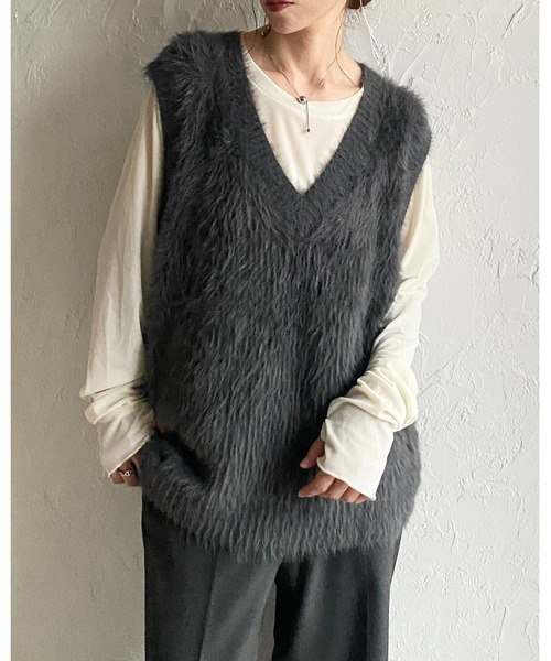 セール】オーバーサイズ深Vネックフェザーヤーンシャギーニットベスト