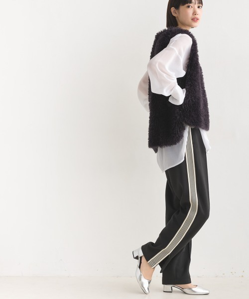 OMNES(オムネス)の「ダンボールニットライン入りトラックパンツ(スウェットパンツ・レディース・グリーン/ベージュ/ブラック・LARGE/MEDIUM)」の4枚目の写真