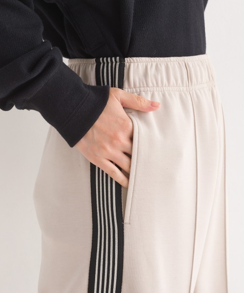 OMNES(オムネス)の「ダンボールニットライン入りトラックパンツ(スウェットパンツ・レディース・グリーン/ベージュ/ブラック・LARGE/MEDIUM)」の20枚目の写真