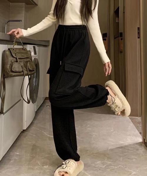 dream in the cradle（ドリームインザクレイドル）の「サイドポケット スウェットパンツ（スウェットパンツ・レディース・ブラック/ホワイト・FREE）」の4枚目の写真