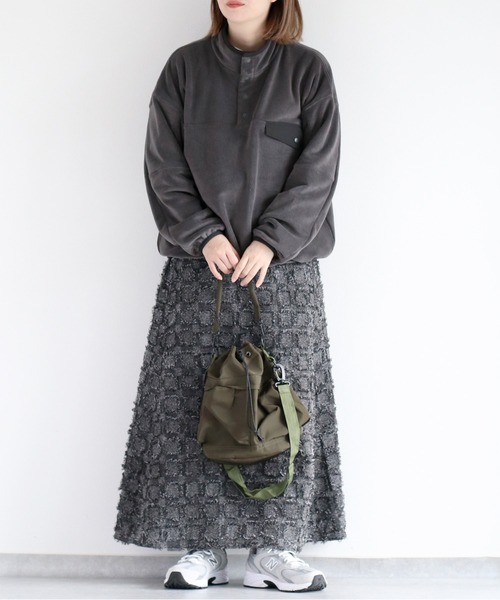 cepo（セポ）の「フリースハイネックプルオーバー（スウェット・レディース・オフホワイト/チャコール/ブルー・M）」の15枚目の写真