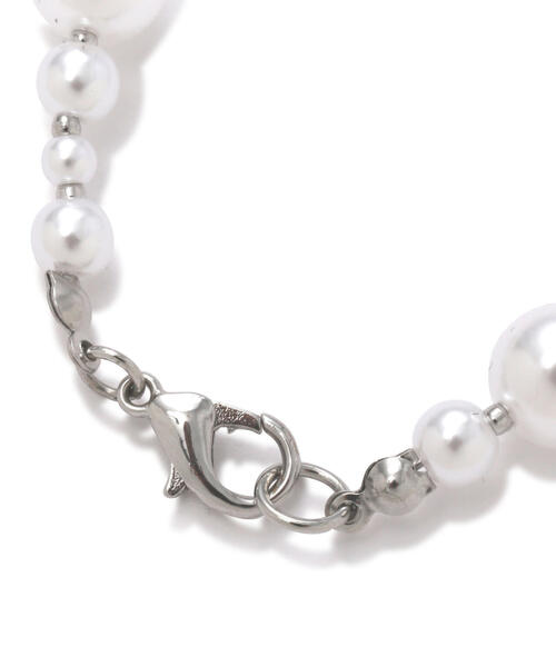 JILL by JILL STUART（ジルバイジルスチュアート）の「パールリボンチャーム（チャーム・レディース・ホワイト・FREE）」の8枚目の写真