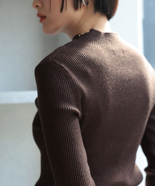 A part by(アパートバイ)の「HGラメハイネックニット(ニット/セーター・レディース・ブラウン/グレー/アイボリー・FREE)」の20枚目の写真