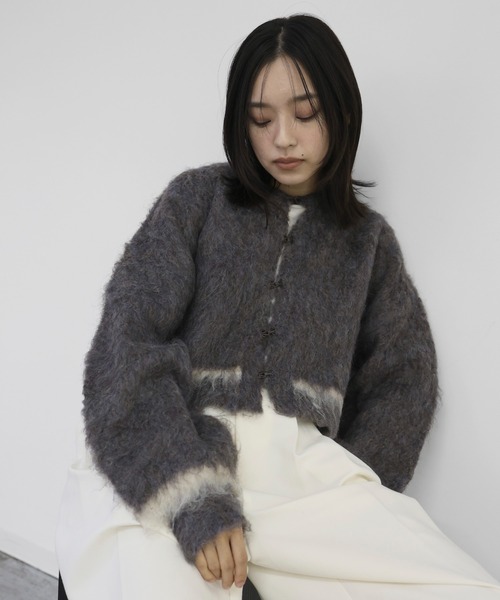 hellam(へラム)の「【さきっぺさんコラボ】2wayデザインホック配色ショートニット(ニット/セーター・レディース・グリーン/チャコール/カーキ/グレー・FREE)」の16枚目の写真