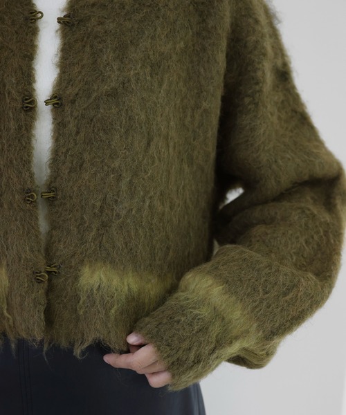 hellam(へラム)の「【さきっぺさんコラボ】2wayデザインホック配色ショートニット(ニット/セーター・レディース・グリーン/チャコール/カーキ/グレー・FREE)」の10枚目の写真