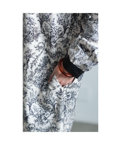 Sawa a la mode（サワアラモード）の「トワルドジュイ風シャツワンピース（ワンピース・レディース・オフホワイト・FREE）」の16枚目の写真