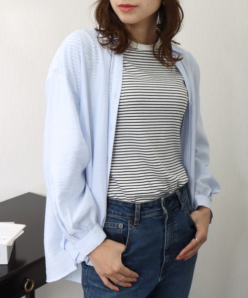 libelle more(リベル モア)の「微光沢シワ加工 裾タック微シアーシャツ(シャツ/ブラウス・レディース・イエロー/オフホワイト/サックスブルー/ブラック・M/L)」の7枚目の写真