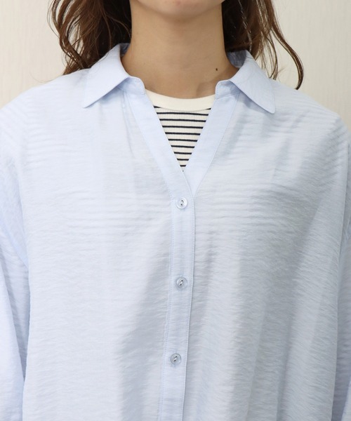 libelle more(リベル モア)の「微光沢シワ加工 裾タック微シアーシャツ(シャツ/ブラウス・レディース・イエロー/オフホワイト/サックスブルー/ブラック・M/L)」の11枚目の写真