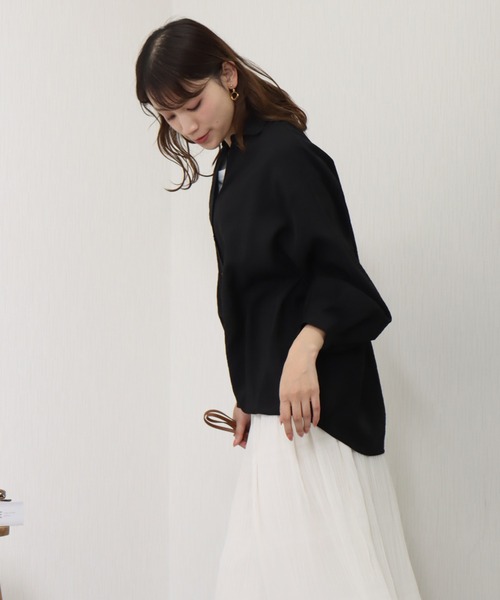 libelle more(リベル モア)の「微光沢シワ加工 裾タック微シアーシャツ(シャツ/ブラウス・レディース・イエロー/オフホワイト/サックスブルー/ブラック・M/L)」の21枚目の写真