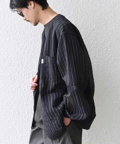 SHIPS any（シップス エニィ）の「【SHIPS any別注】迷迭香: シアー メッシュ プリント ノーカラー シャツ ジャケット◇（シャツ/ブラウス・メンズ・ベージュ/ブルー/ブラック・02/03）」の6枚目の写真