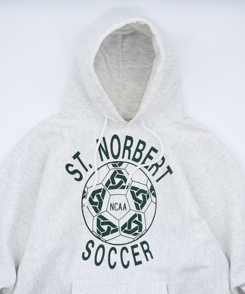 VINTAGE(ヴィンテージ)の「【ヴィンテージ古着】90’s GRAYBEAR “ST.NORBERT SOCCER” リバースタイプパーカー USA製(パーカー・メンズ・グレー・X-LARGE)」の2枚目の写真