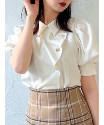 マルチボタンデザインブラウス