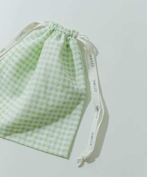 SMELLY（スメリー）の「『WEB/一部店舗限定』プリントキンチャクポーチ（ポーチ・レディース・ブルー系その他/チェック/ドット/ストライプ/アイボリー/ブラック系その他・SMALL）」の9枚目の写真