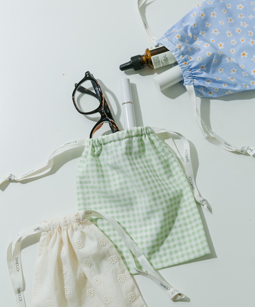 SMELLY（スメリー）の「『WEB/一部店舗限定』プリントキンチャクポーチ（ポーチ・レディース・ブルー系その他/チェック/ドット/ストライプ/アイボリー/ブラック系その他・SMALL）」の13枚目の写真