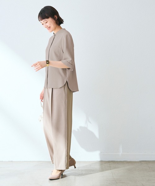 CROSS FUNCTION（クロスファンクション）の「《シワになりにくい》サマナチュラ リネンライクバンドカラーハーフスリーブブラウス【CF/クロスファンクション】（シャツ/ブラウス・レディース・ライトベージュ/ブルー/チャコールグレー/モカ/ミント・LL/L/M）」の9枚目の写真