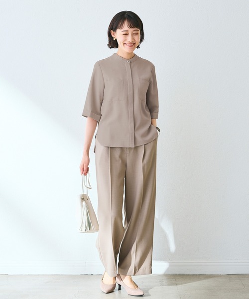 CROSS FUNCTION（クロスファンクション）の「《シワになりにくい》サマナチュラ リネンライクバンドカラーハーフスリーブブラウス【CF/クロスファンクション】（シャツ/ブラウス・レディース・ライトベージュ/ブルー/チャコールグレー/モカ/ミント・LL/L/M）」の7枚目の写真