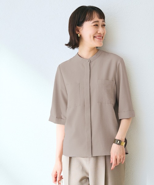 CROSS FUNCTION（クロスファンクション）の「《シワになりにくい》サマナチュラ リネンライクバンドカラーハーフスリーブブラウス【CF/クロスファンクション】（シャツ/ブラウス・レディース・ライトベージュ/ブルー/チャコールグレー/モカ/ミント・LL/L/M）」の12枚目の写真