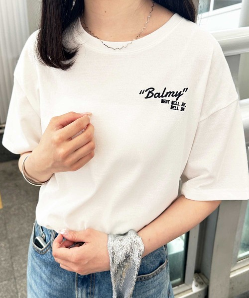 GeeRA(ジーラ)の「サガラ刺繍バックロゴオーバーサイズ半袖Tシャツ(Tシャツ/カットソー・レディース・オートミール/チャコール/オフホワイト・LARGE/MEDIUM)」の11枚目の写真