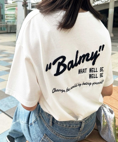 GeeRA(ジーラ)の「サガラ刺繍バックロゴオーバーサイズ半袖Tシャツ(Tシャツ/カットソー・レディース・オートミール/チャコール/オフホワイト・LARGE/MEDIUM)」の21枚目の写真