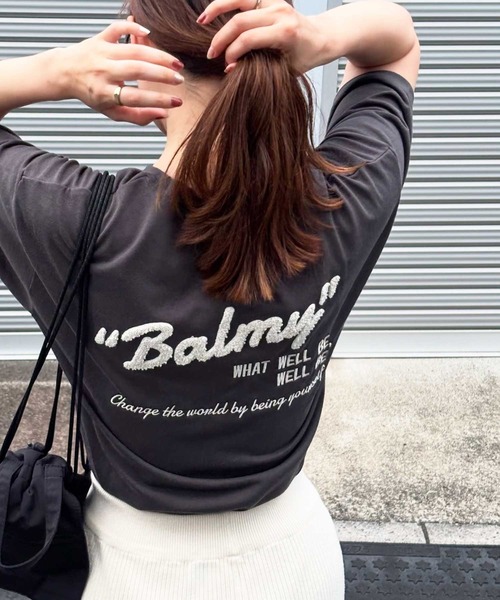 GeeRA(ジーラ)の「サガラ刺繍バックロゴオーバーサイズ半袖Tシャツ(Tシャツ/カットソー・レディース・オートミール/チャコール/オフホワイト・LARGE/MEDIUM)」の17枚目の写真