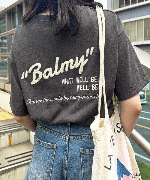 GeeRA(ジーラ)の「サガラ刺繍バックロゴオーバーサイズ半袖Tシャツ(Tシャツ/カットソー・レディース・オートミール/チャコール/オフホワイト・LARGE/MEDIUM)」の22枚目の写真