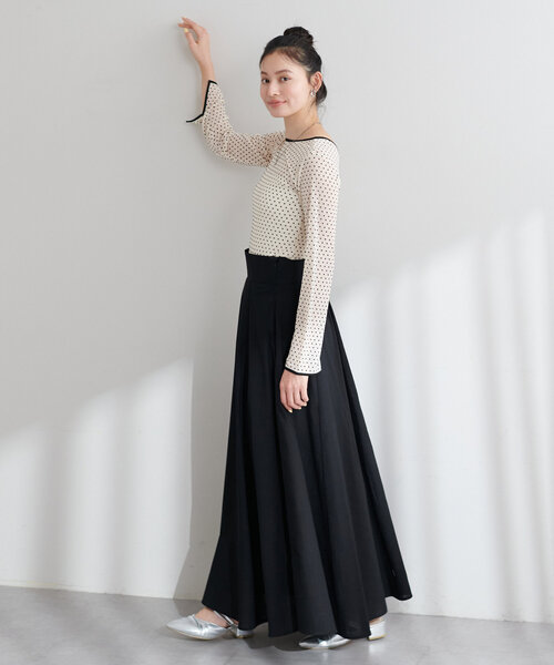 natural couture（ナチュラルクチュール）の「綿麻ハイウエストサーキュラースカート（スカート・レディース・その他1/ブルー/ブラック/ライトベージュ・LARGE/MEDIUM）」の7枚目の写真