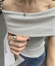 ボーダーオフショルトップス