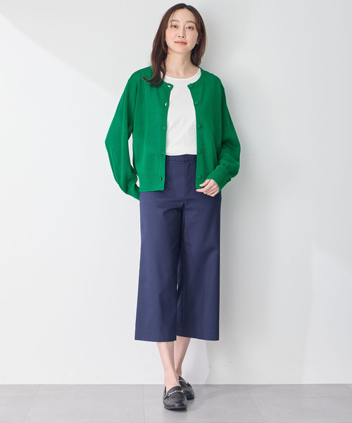 Petit Honfleur(プチオンフルール)の「ストレッチクロップドパンツ【ウエストゴム】(スラックス・レディース・ネイビー/ベージュ・M/L)」の13枚目の写真