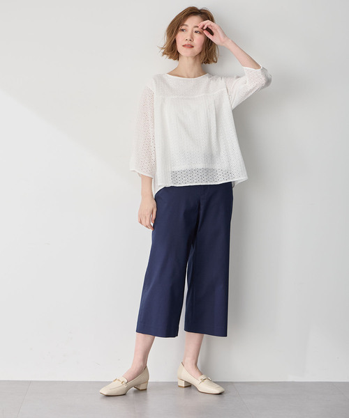 Petit Honfleur(プチオンフルール)の「ストレッチクロップドパンツ【ウエストゴム】(スラックス・レディース・ネイビー/ベージュ・M/L)」の14枚目の写真