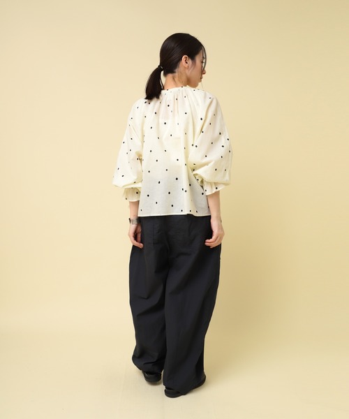 RNA-N(アールエヌエーエヌ)の「B2884 コットンリネンドットブラウス(シャツ/ブラウス・レディース・キナリ/ブラック/グリーン・FREE)」の19枚目の写真