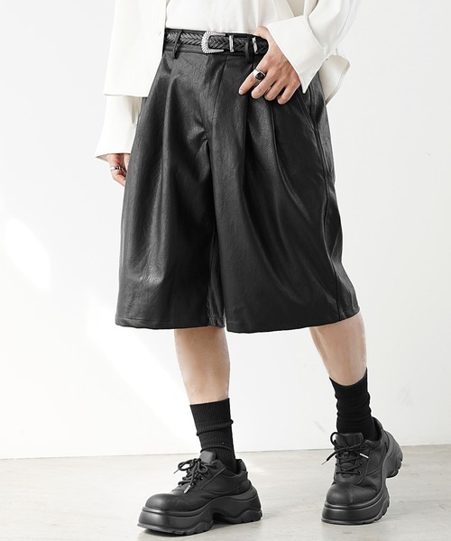 MinoriTY(マイノリティ)の「【MinoriTY】ヴィンテージPUレザーハーフパンツ ショーツ メンズ 夏服(その他パンツ・メンズ・チャコール/ブラック・S/M/L)」の3枚目の写真