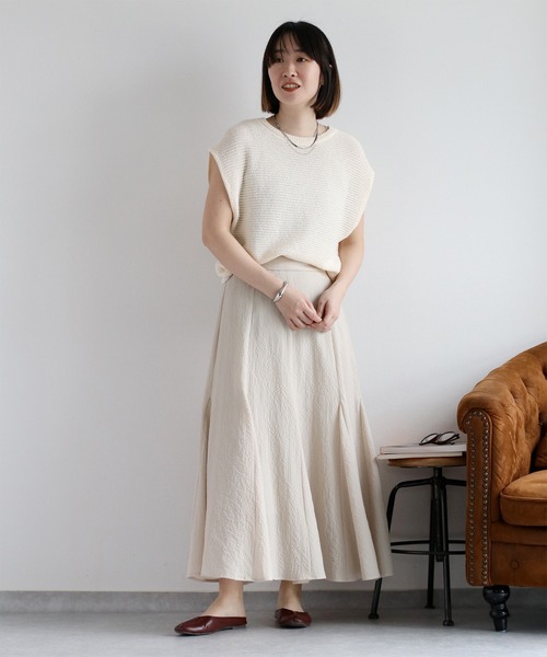 cepo(セポ)の「〈前後2way〉畦編みクロスベスト(ベスト・レディース・オフホワイト/チャコール/グレイッシュベージュ・M)」の9枚目の写真