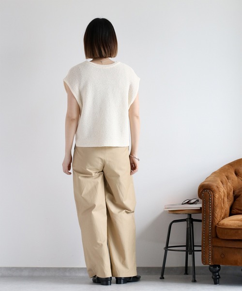 cepo(セポ)の「〈前後2way〉畦編みクロスベスト(ベスト・レディース・オフホワイト/チャコール/グレイッシュベージュ・M)」の6枚目の写真