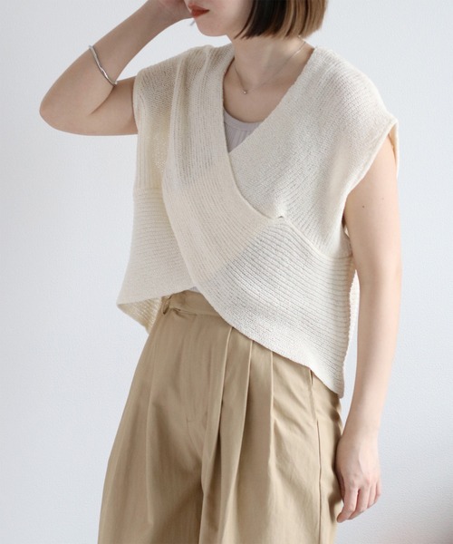 cepo(セポ)の「〈前後2way〉畦編みクロスベスト(ベスト・レディース・オフホワイト/チャコール/グレイッシュベージュ・M)」の10枚目の写真